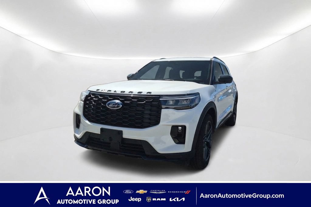 Used 2025 Ford Explorer ST-Line w/ Premium Package