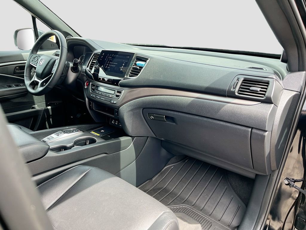 Used 2025 Honda Passport EX-L image 31