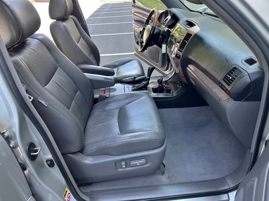 Used 2004 Lexus GX 470 w/ Preferred Accessory Pkg AWD/4WD image 27