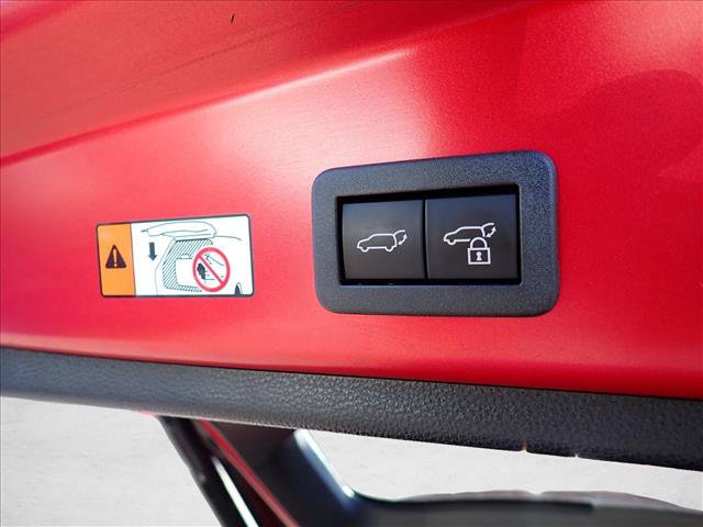 Used 2025 Toyota Corolla Cross XLE w/ Convenience Package AWD/4WD image 9
