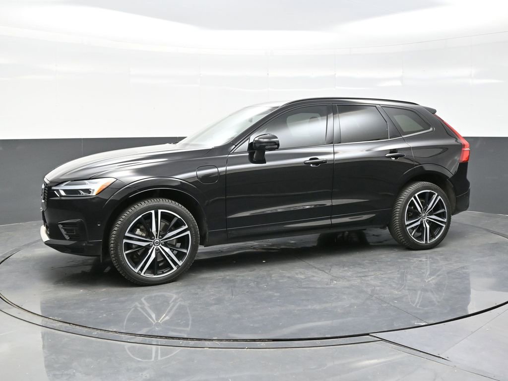 Used 2021 Volvo XC60 T8 R-Design w/ Advanced Package image 3