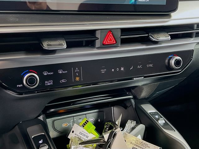 New 2026 Kia Sorento EX image 16