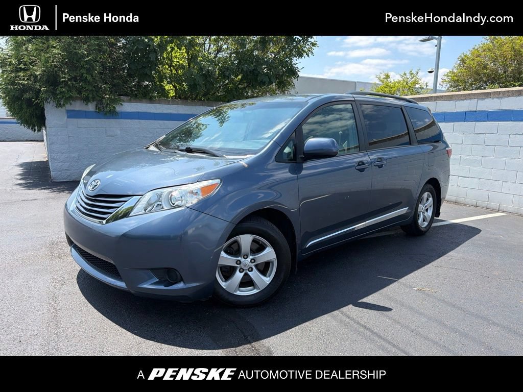 Used 2016 Toyota Sienna LE