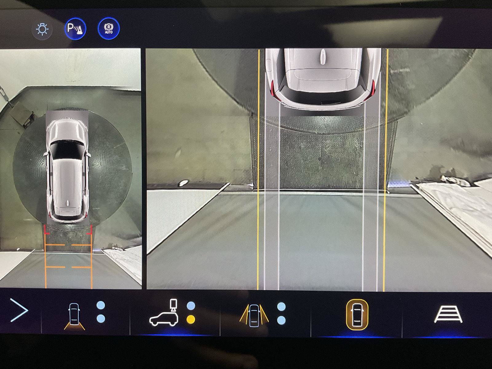 New 2027 Chevrolet Equinox LT w/ Safety and Technology Package FWD image 17