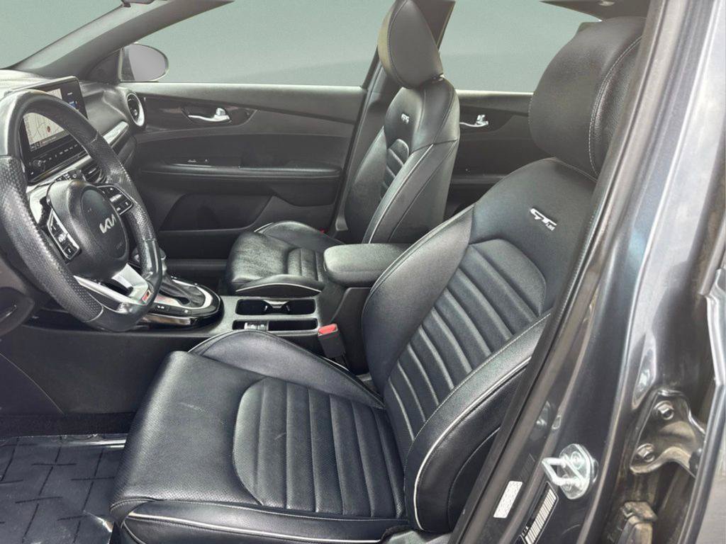 Used 2023 Kia Forte GT-Line w/ GT-Line Premium Package FWD image 10
