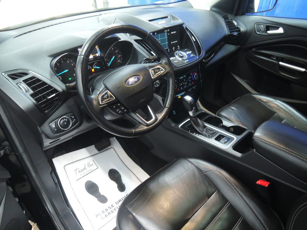 Used 2017 Ford Escape Titanium FWD image 5