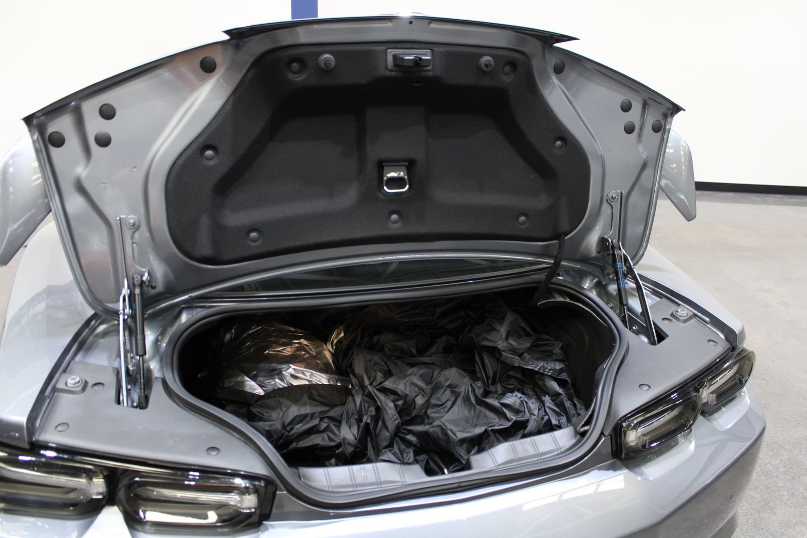 Used 2019 Chevrolet Camaro SS w/ LPO, Ground Effects Package RWD image 14