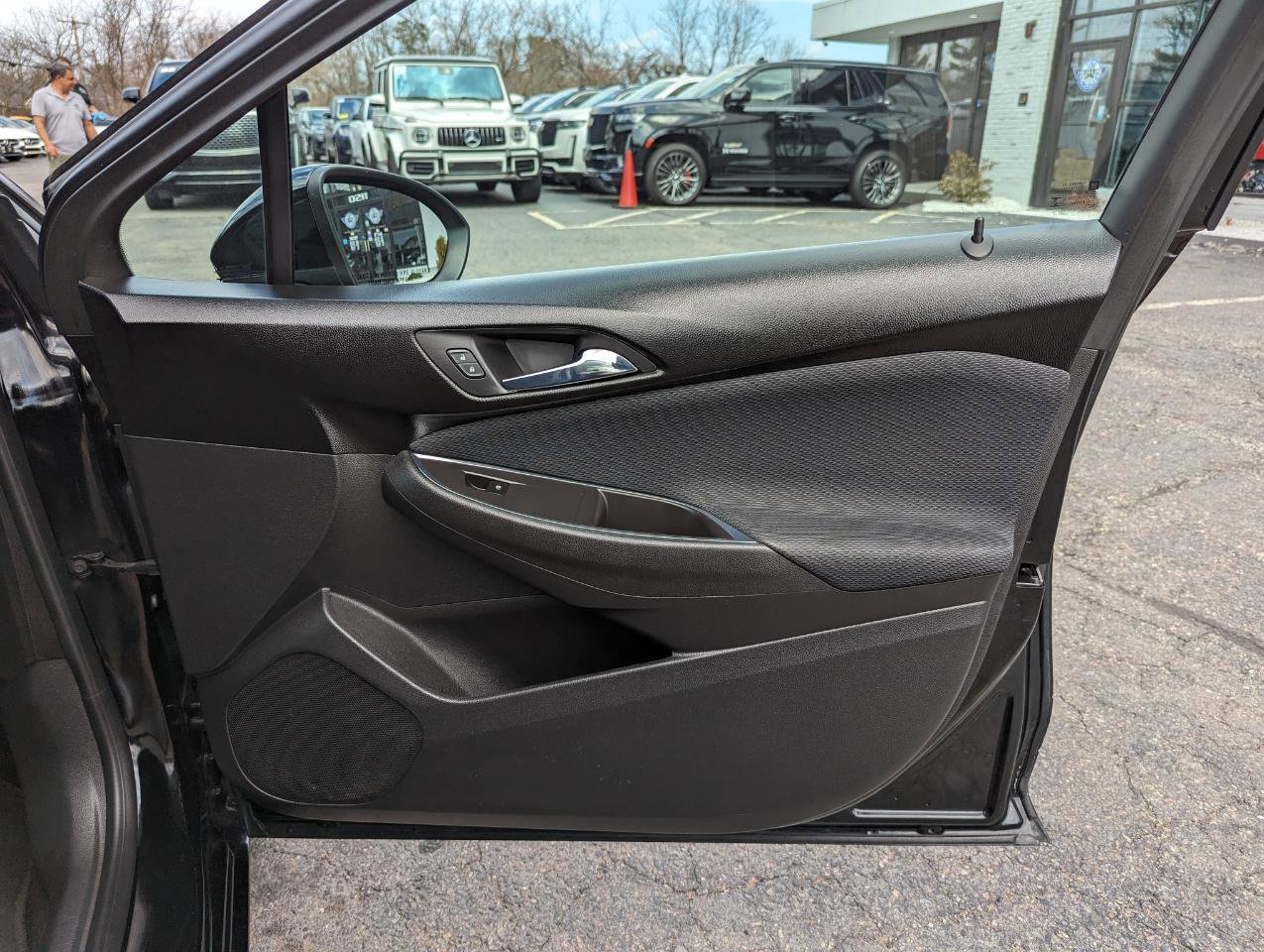 Used 2016 Chevrolet Cruze LT image 30