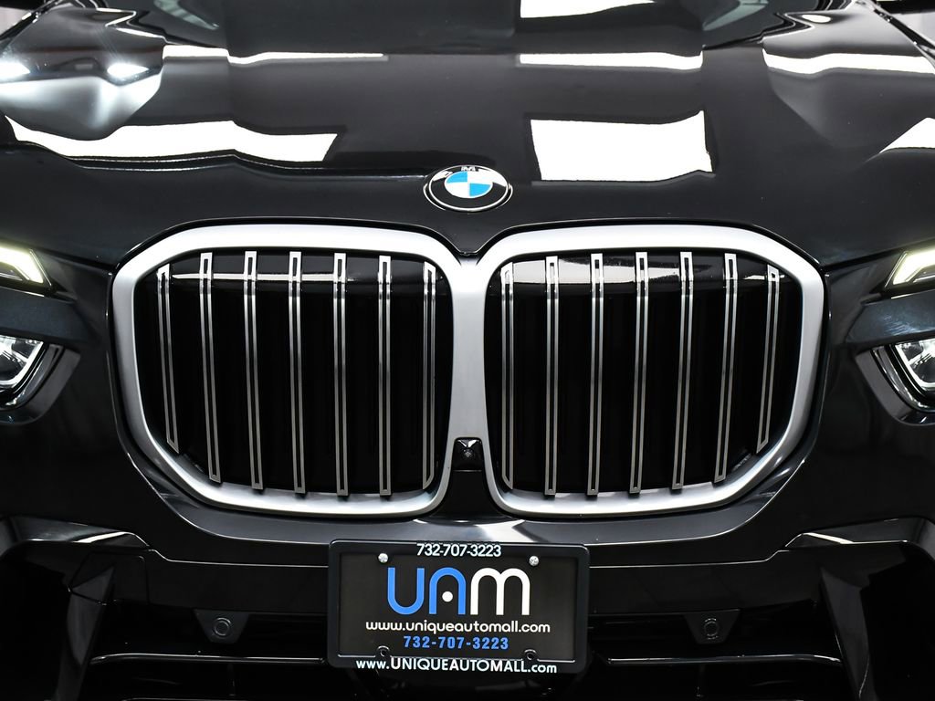 Used 2023 BMW X7 xDrive40i w/ M Sport Package AWD/4WD image 80