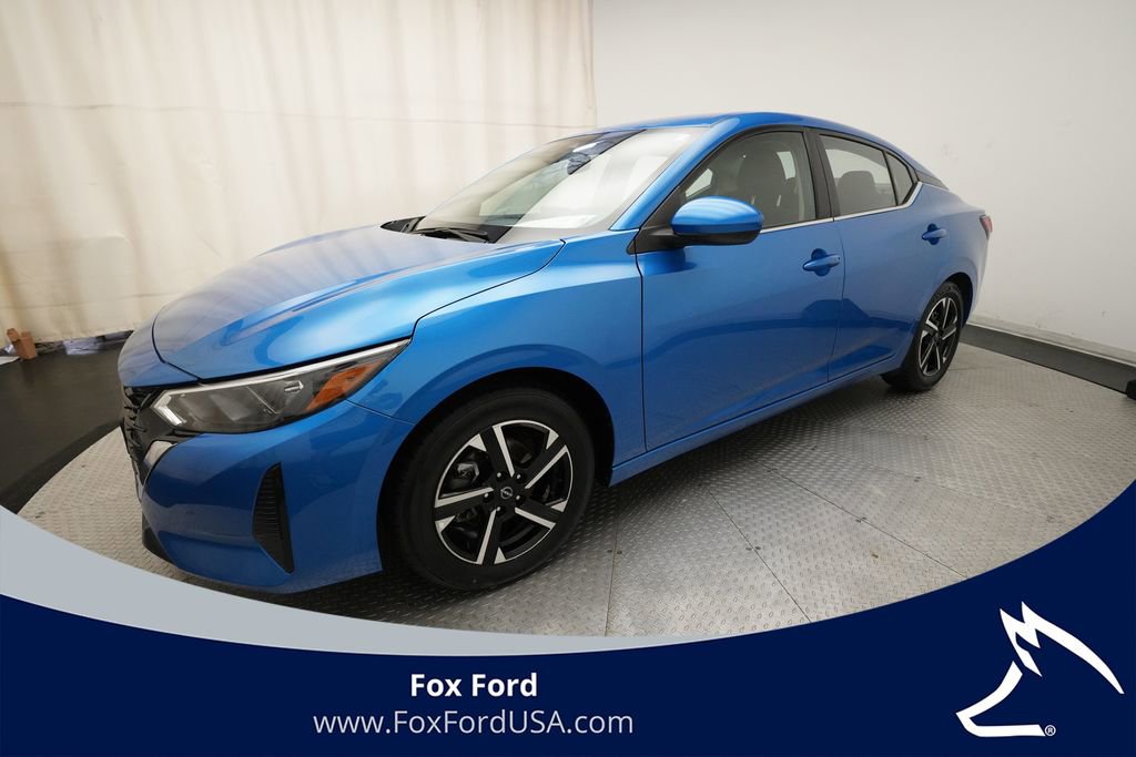 Used 2025 Nissan Sentra SV FWD image 1