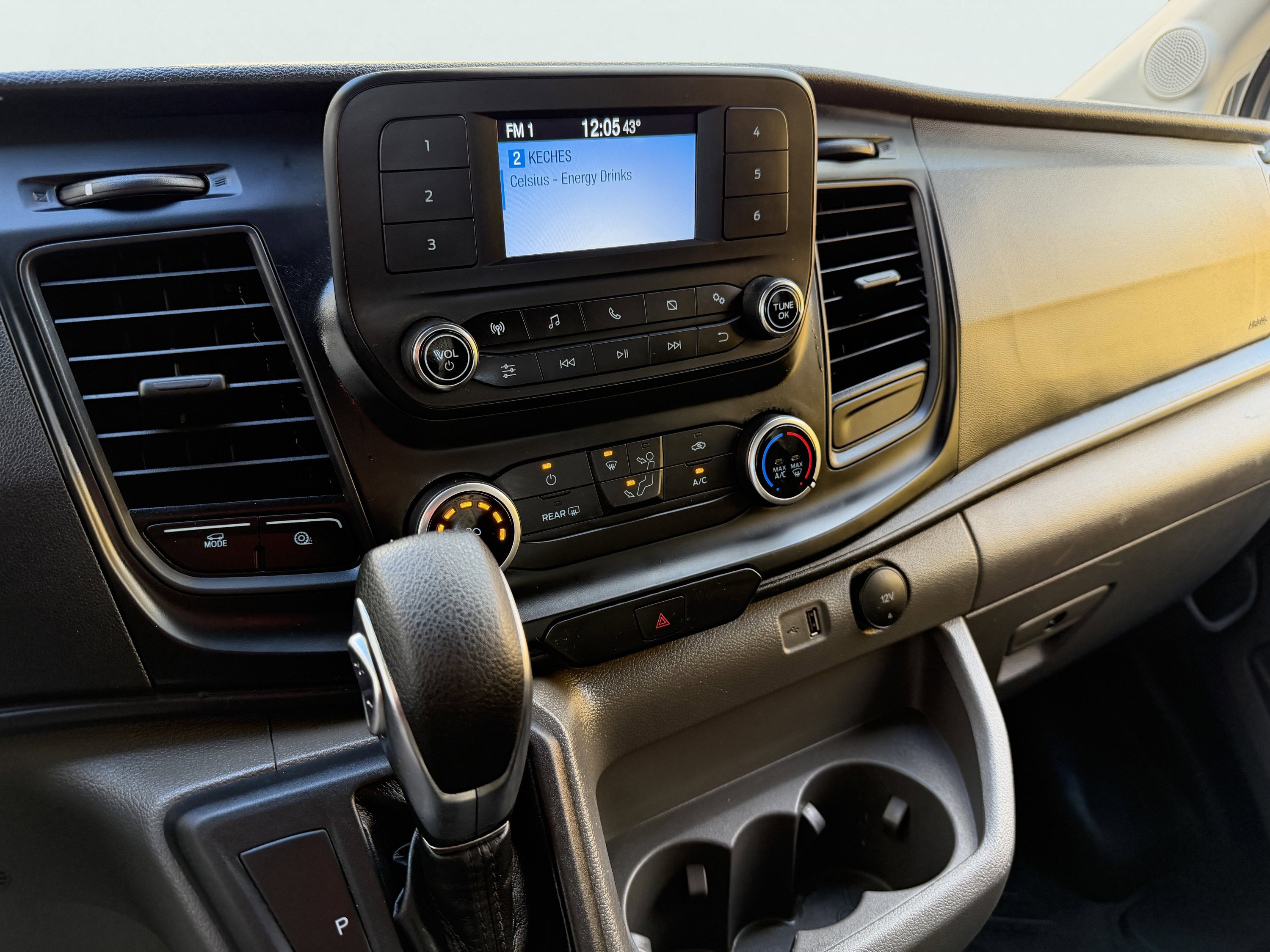 Used 2023 Ford Transit 250 Medium Roof image 7