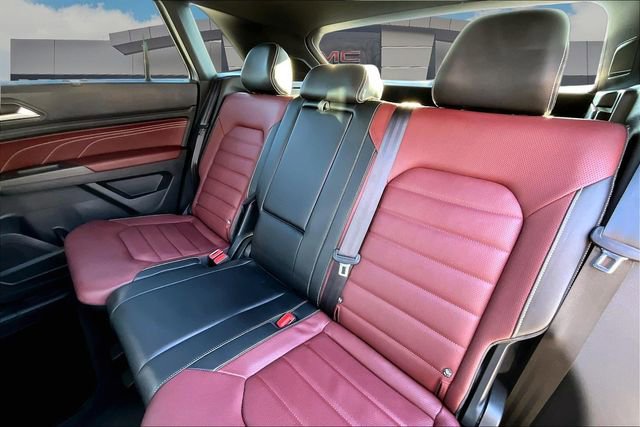 Used 2023 Volkswagen Atlas Cross Sport SEL Premium R-Line image 26