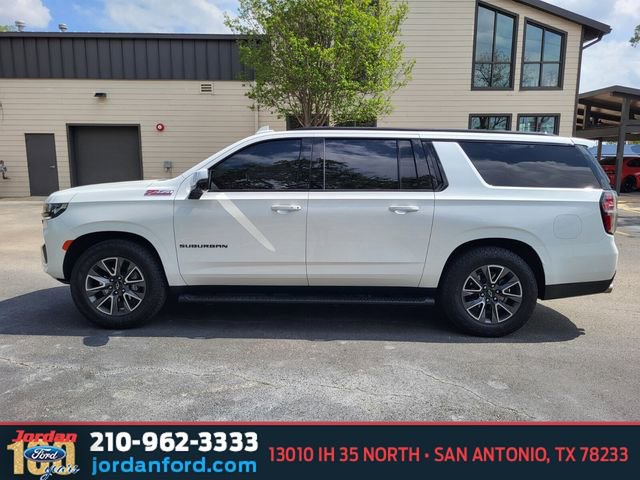 Used 2024 Chevrolet Suburban Z71 w/ Off-Road Capability Package AWD/4WD image 2