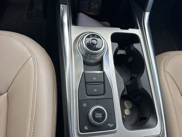 Used 2020 Ford Explorer XLT w/ Equipment Group 202A image 18