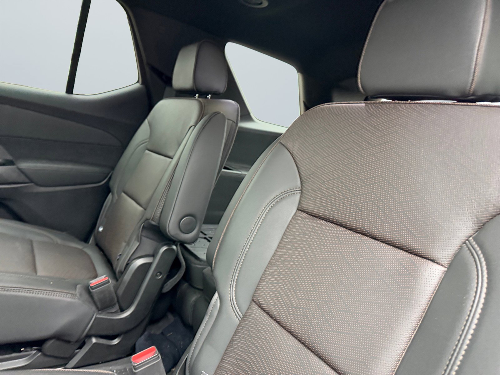 Used 2023 Chevrolet Traverse High Country w/ LPO, Floor Liner Package image 14