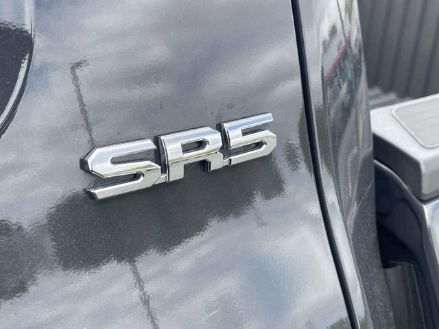 Used 2024 Toyota Tacoma SR5 AWD/4WD image 10