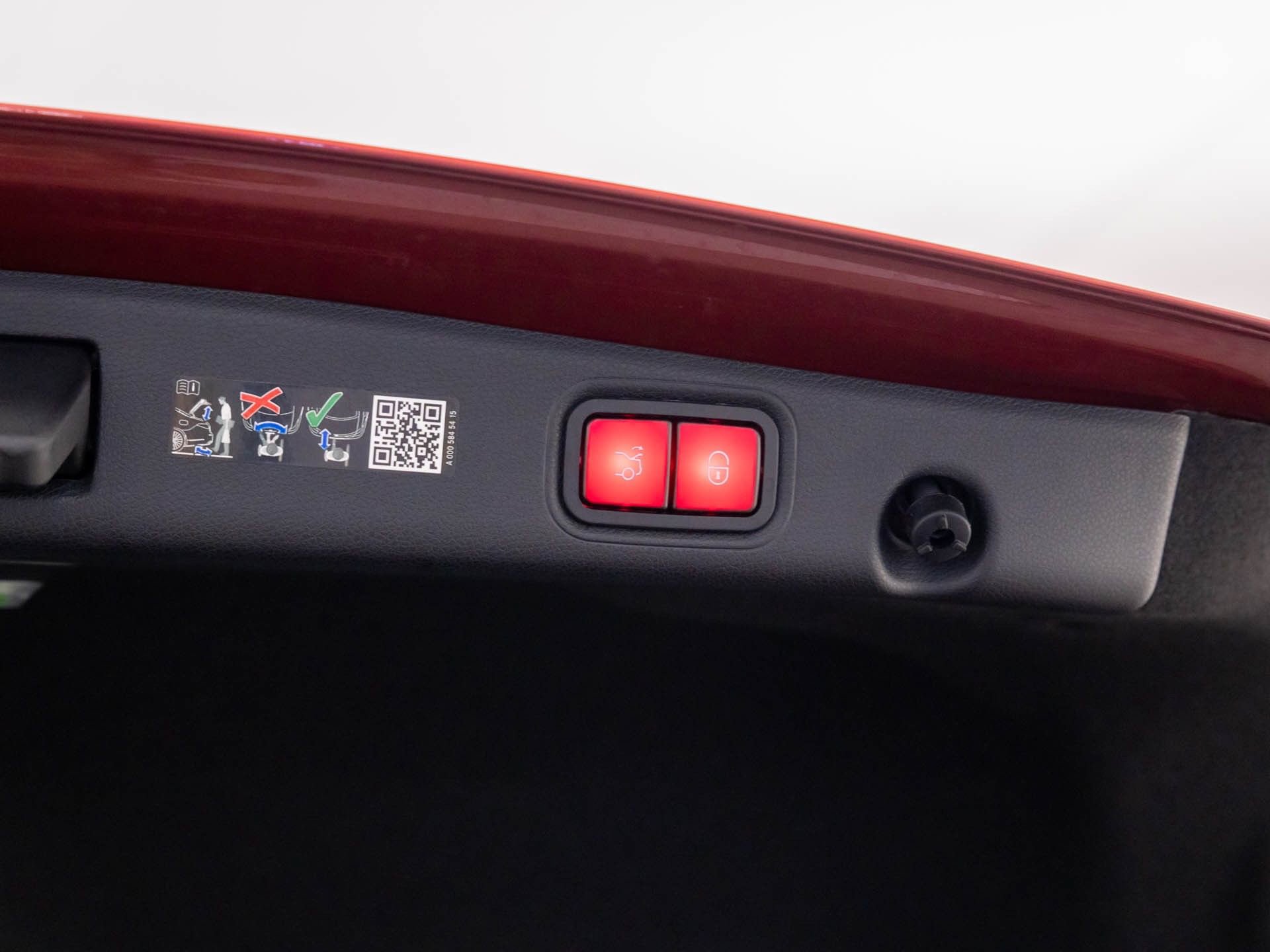 Used 2023 Mercedes-Benz E 350 4MATIC Sedan image 31