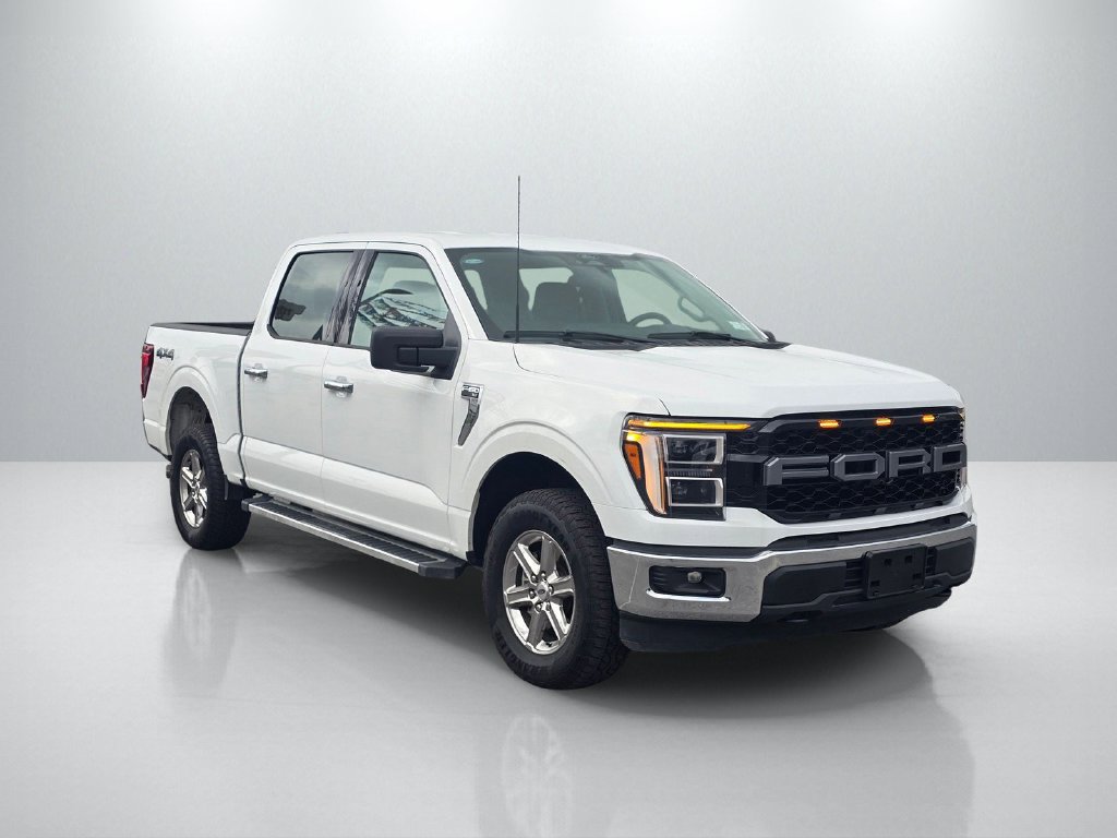 Used 2025 Ford F150 XLT w/ Equipment Group 301A Standard AWD/4WD image 3