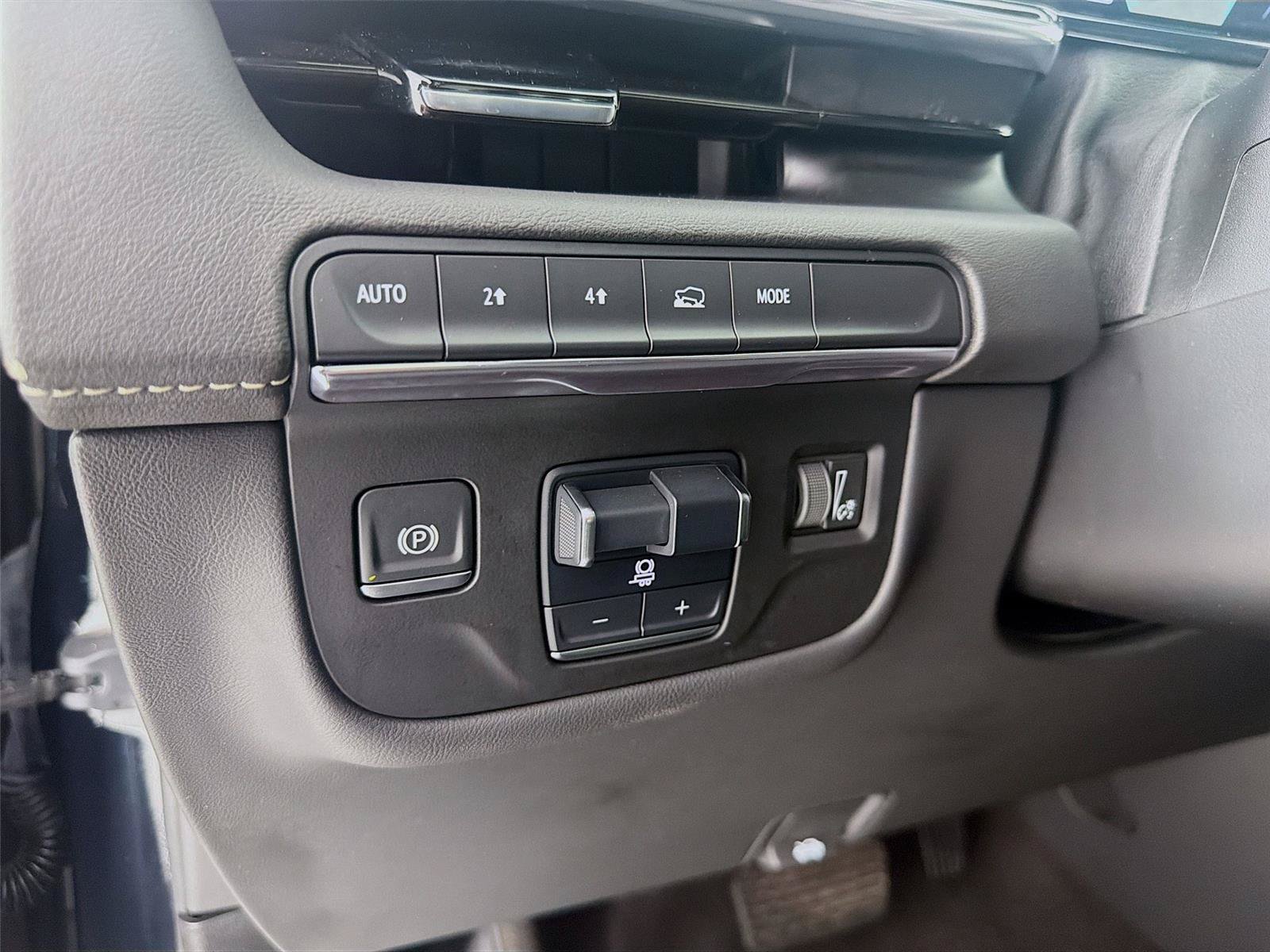 Used 2024 Cadillac Escalade Sport AWD/4WD image 11