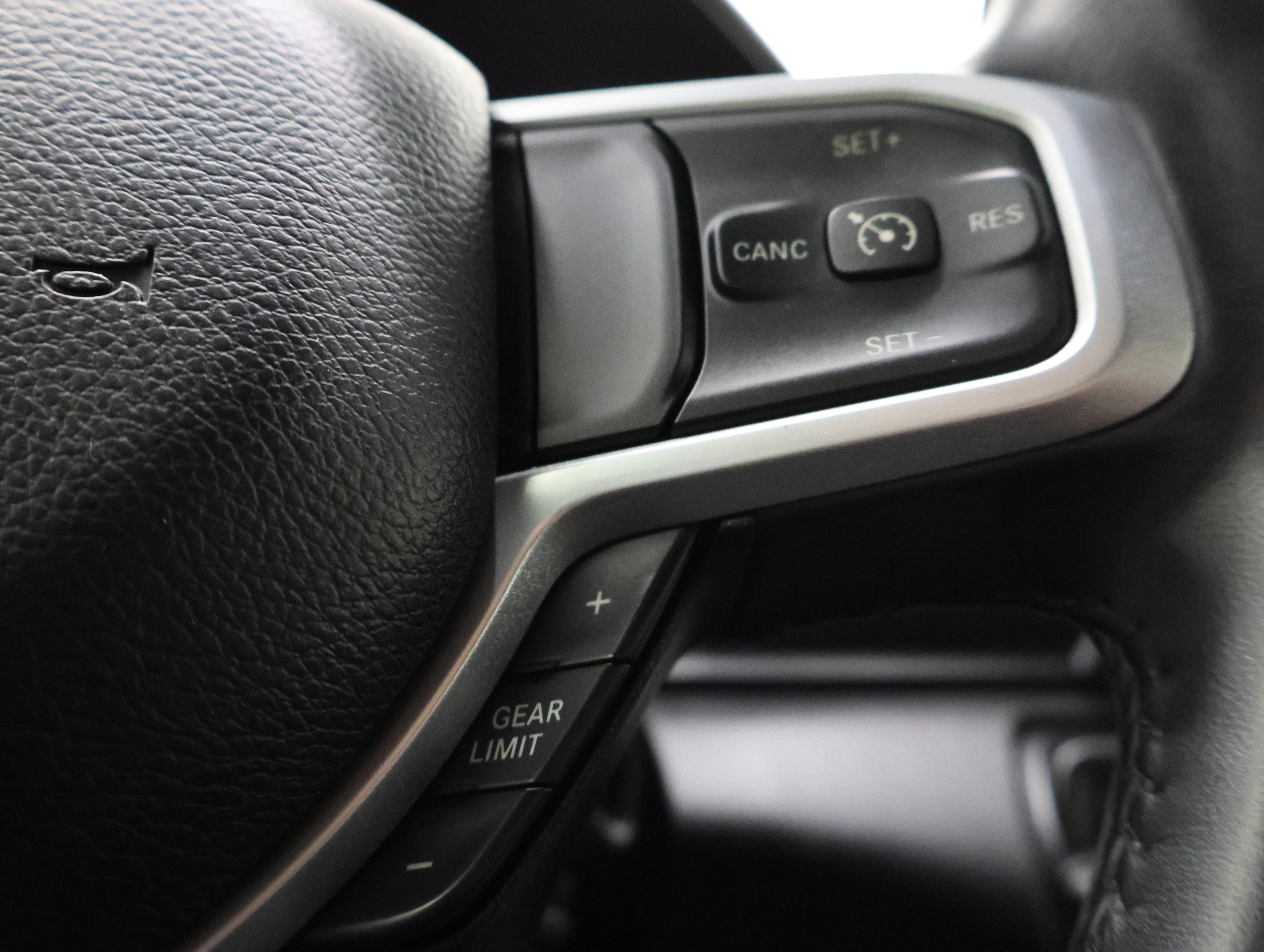 Used 2023 RAM 3500 Big Horn w/ Night Edition AWD/4WD image 14