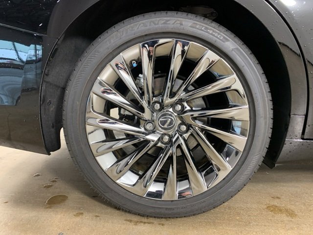 Used 2025 Lexus ES 300h w/ Luxury Package image 42