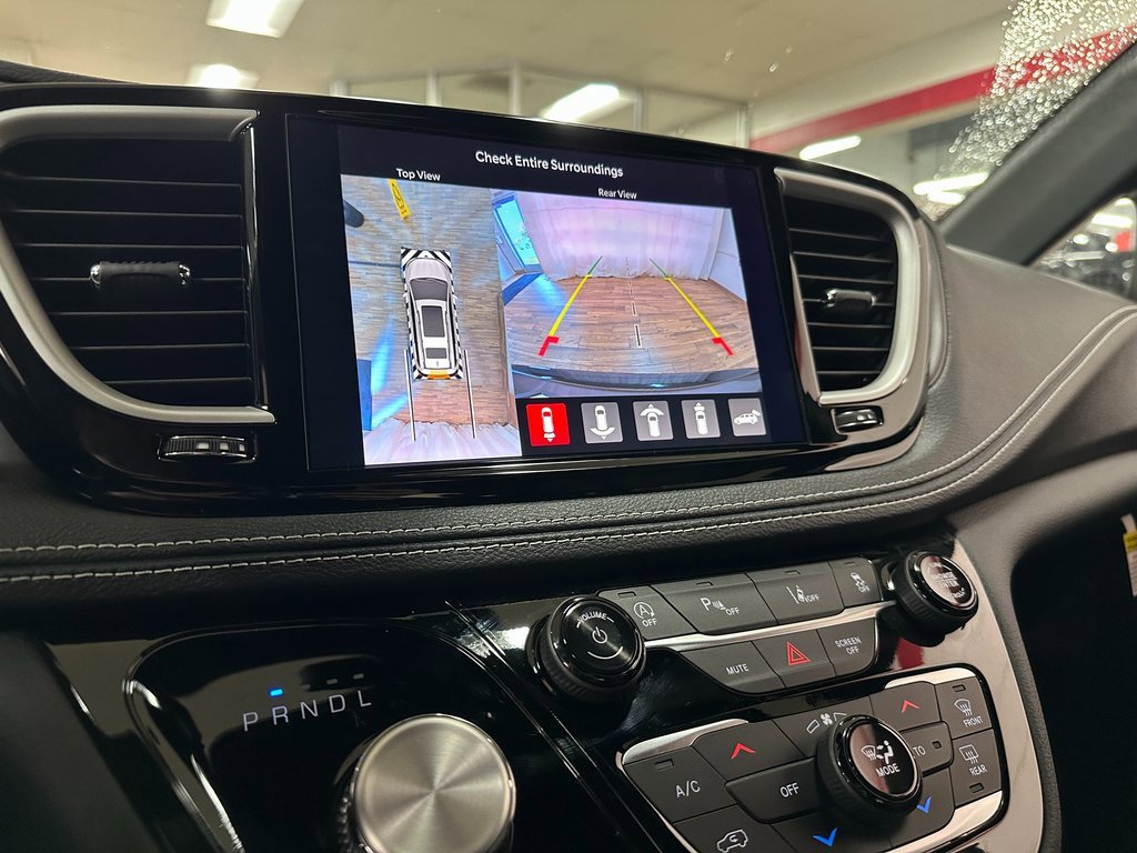 New 2026 Chrysler Pacifica Select image 27