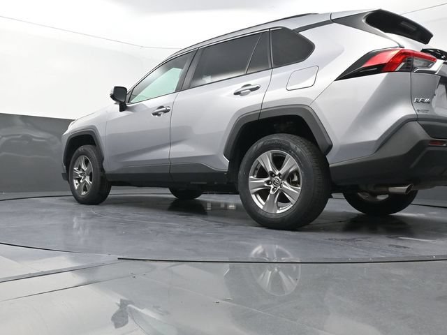 Used 2024 Toyota RAV4 XLE FWD image 35