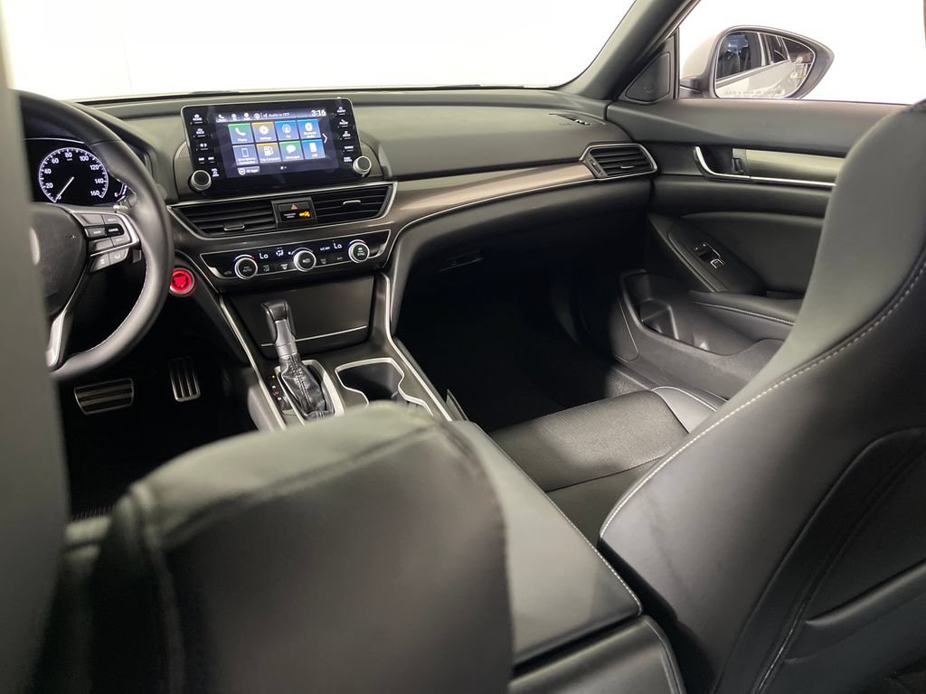 Used 2018 Honda Accord Sport image 17