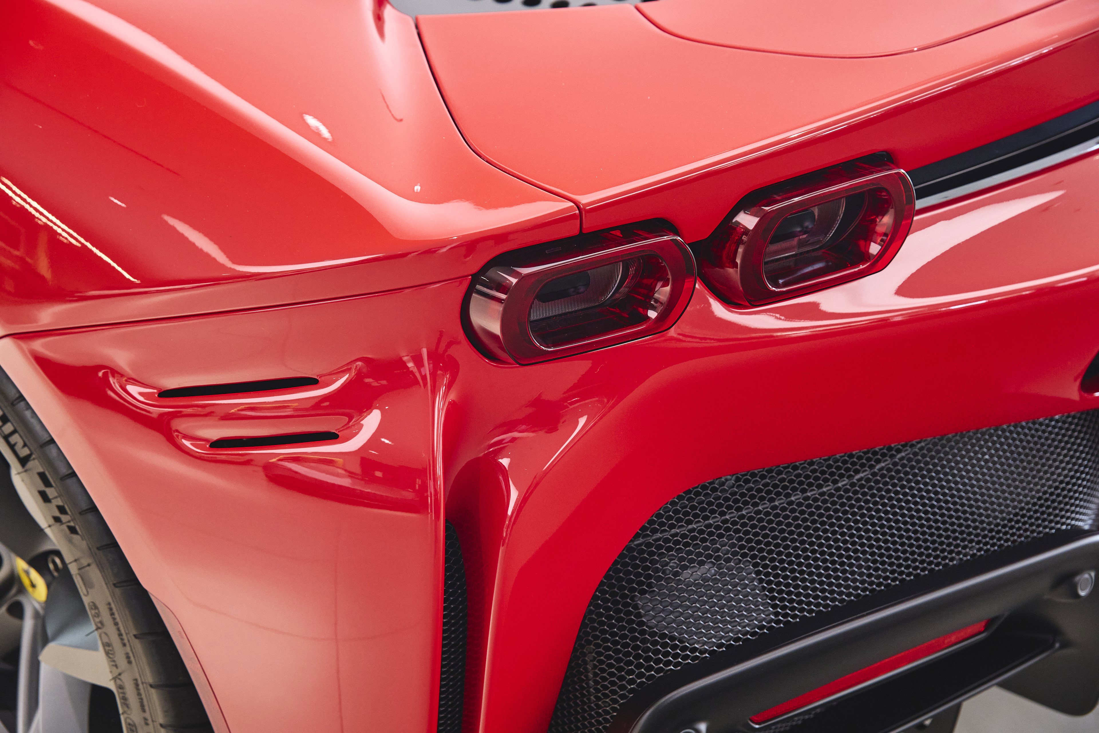 Used 2022 Ferrari SF90 Stradale image 43