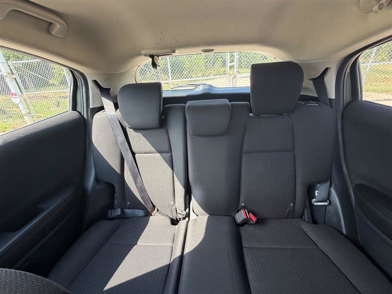 Used 2018 Honda HR-V LX image 19