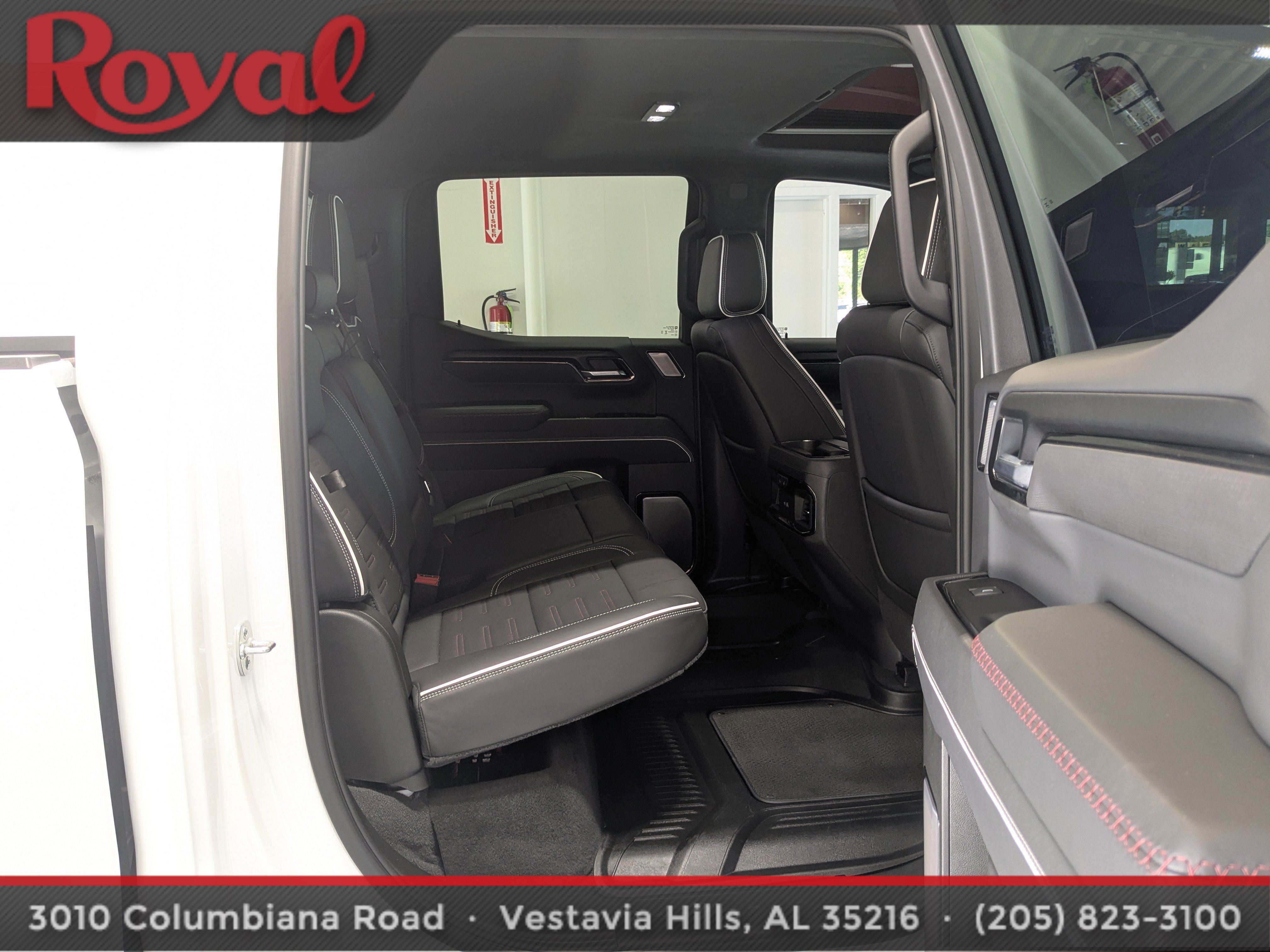 Used 2025 GMC Sierra 1500 AT4X image 10