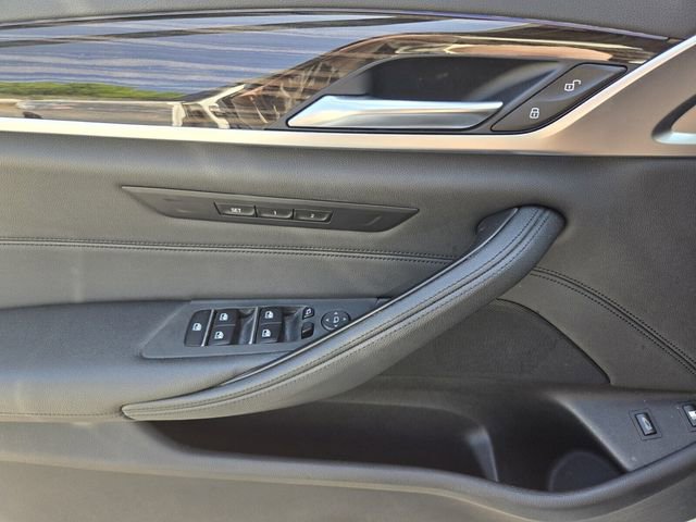 Used 2018 BMW 530e image 29