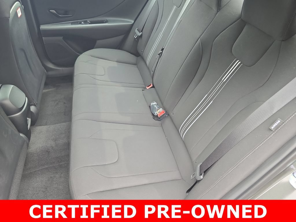 Certified 2025 Hyundai Elantra SEL FWD image 14