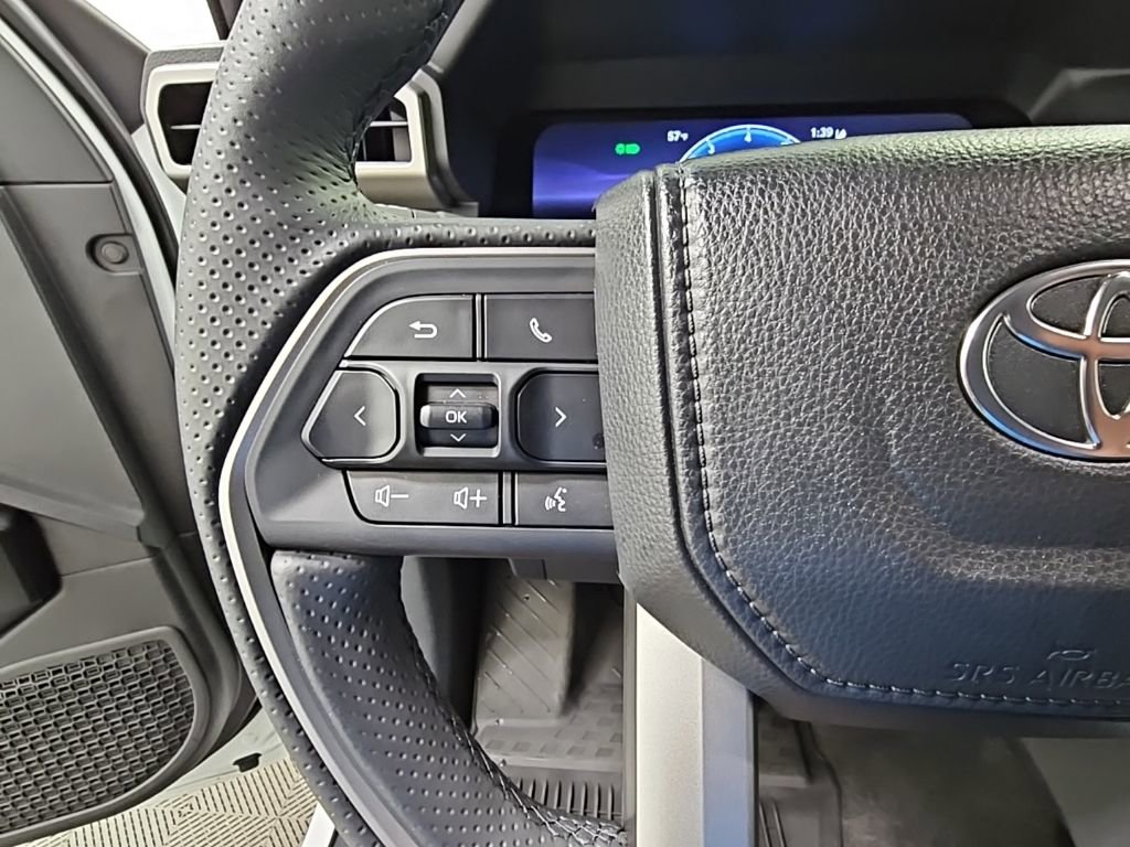 Used 2025 Toyota 4Runner Limited image 28