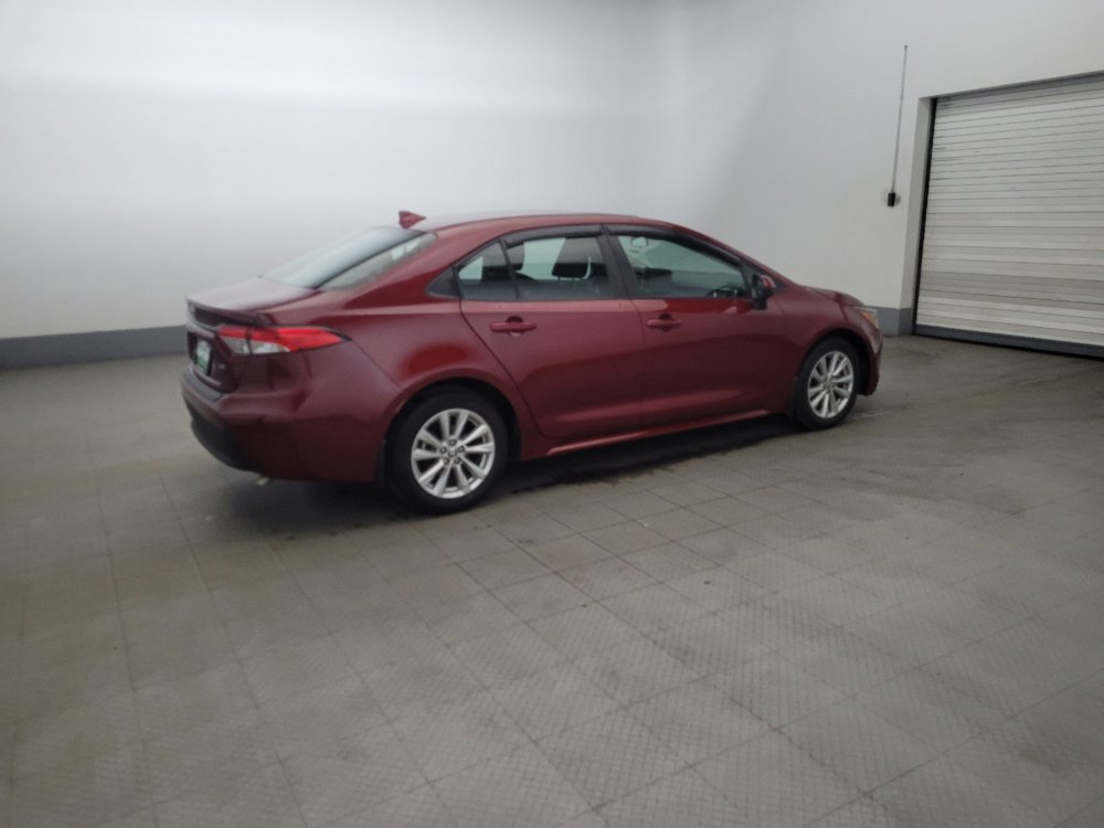 Used 2023 Toyota Corolla LE w/ LE Premium Package image 10