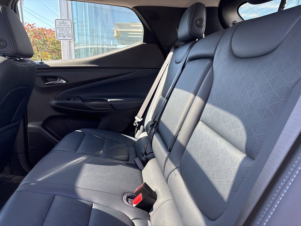 Used 2022 Chevrolet Bolt EUV Premier w/ Sun & Sound Package image 10