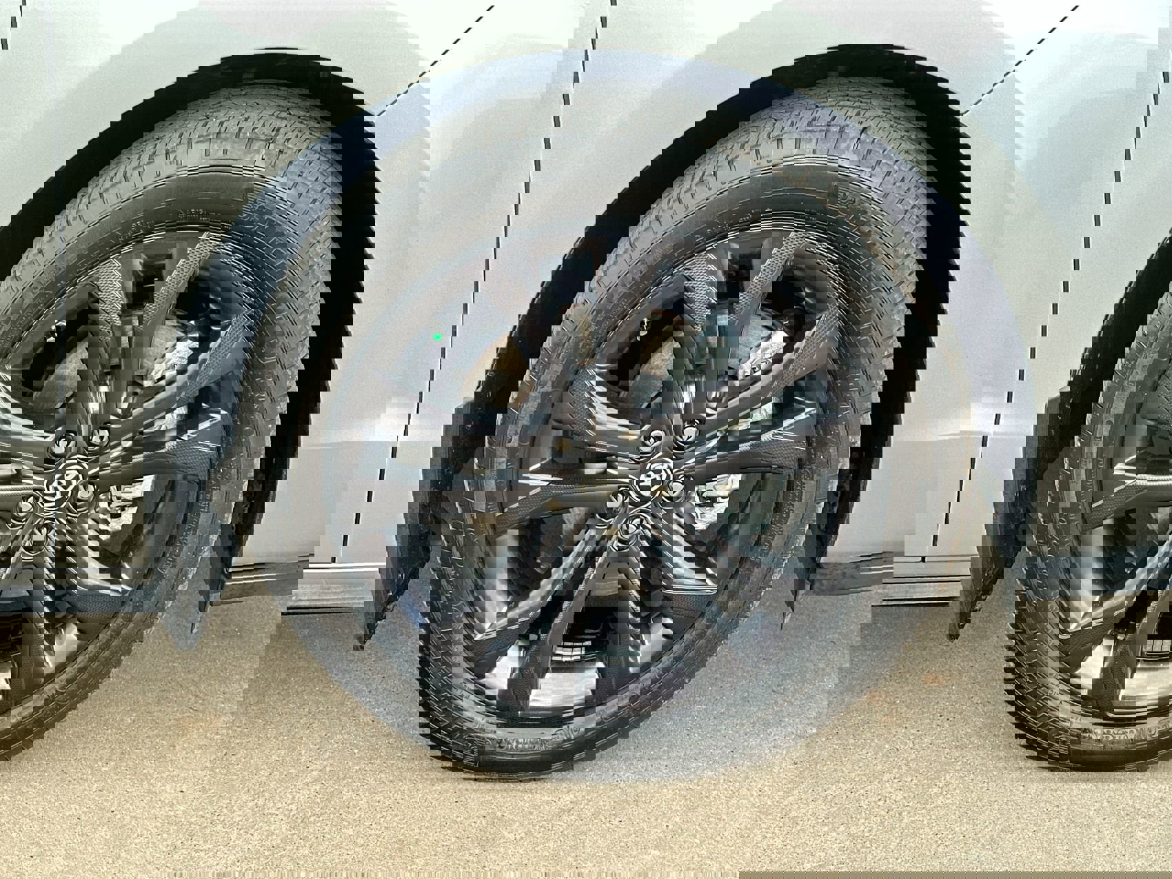 Used 2024 Toyota Sienna XSE w/ XSE Plus Package image 10