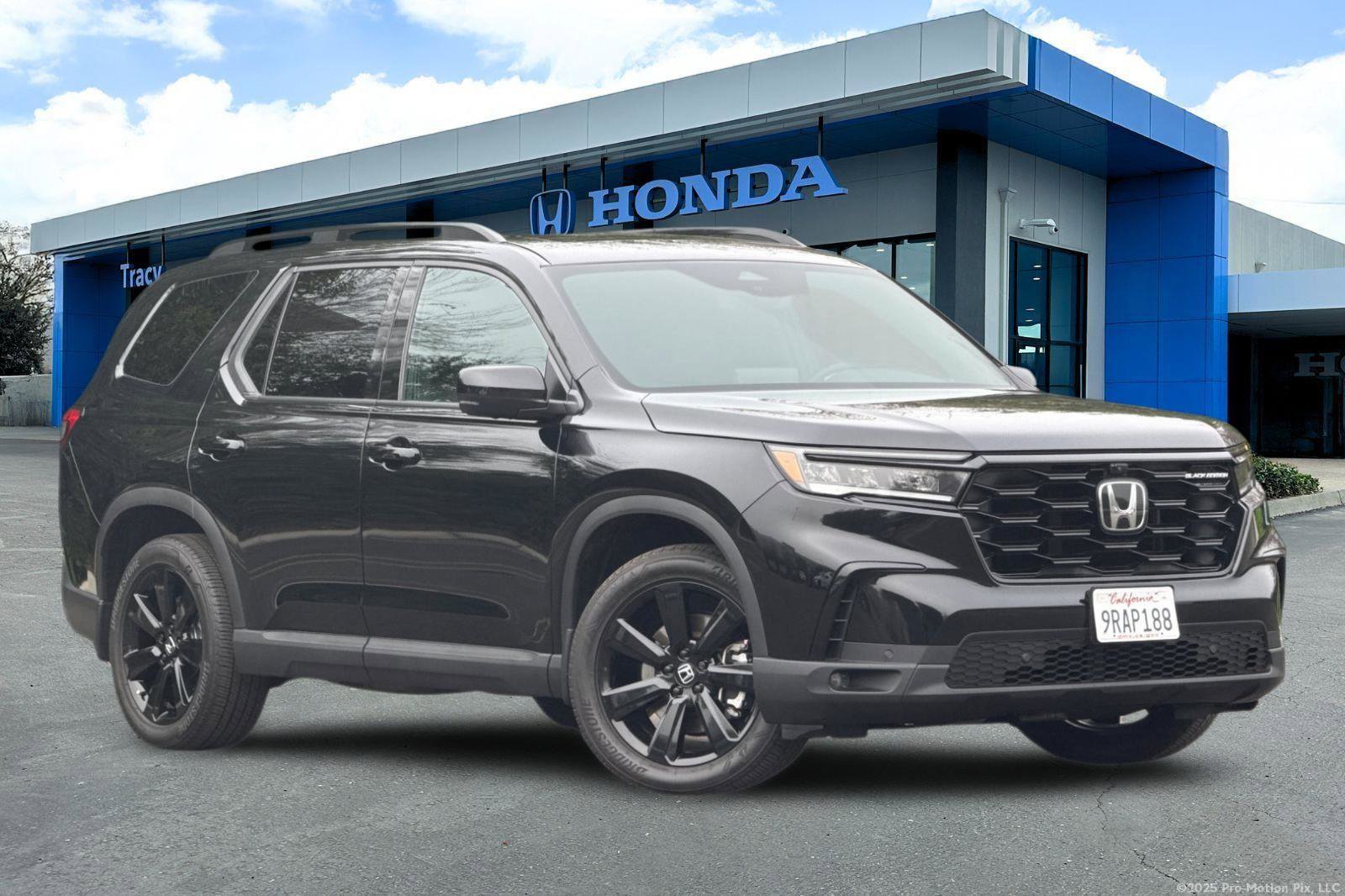 Certified 2025 Honda Pilot Black Edition