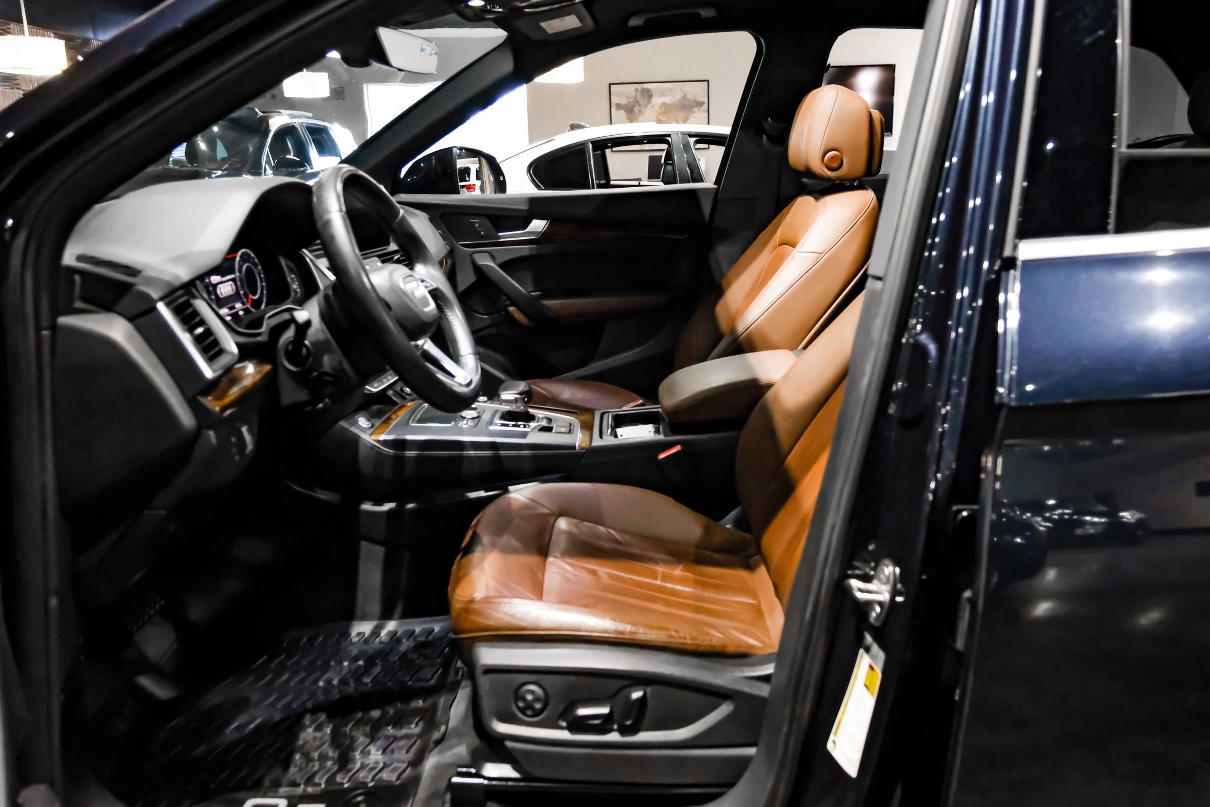 Used 2018 Audi Q5 2.0T Premium Plus w/ Premium Plus Package image 4