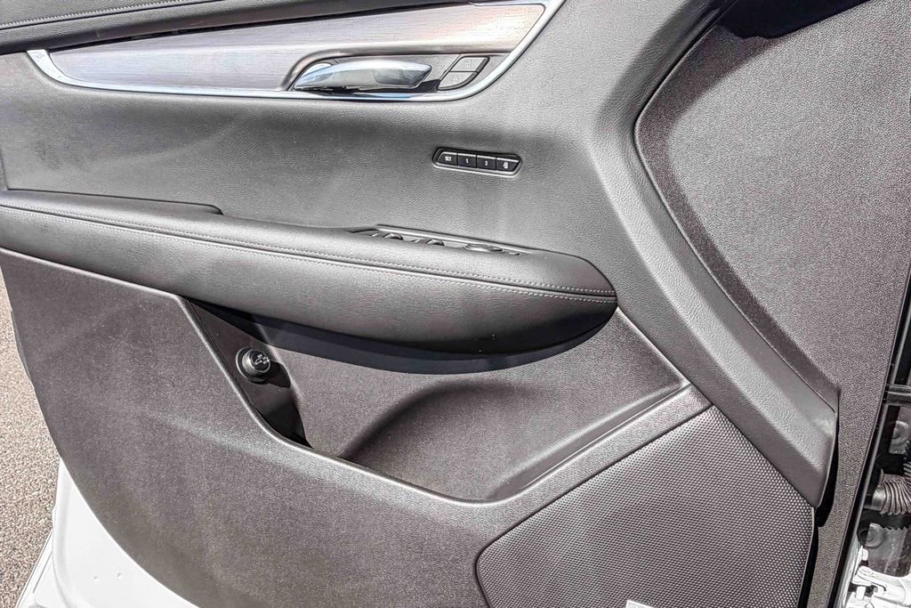 Used 2023 Cadillac XT6 Luxury image 41