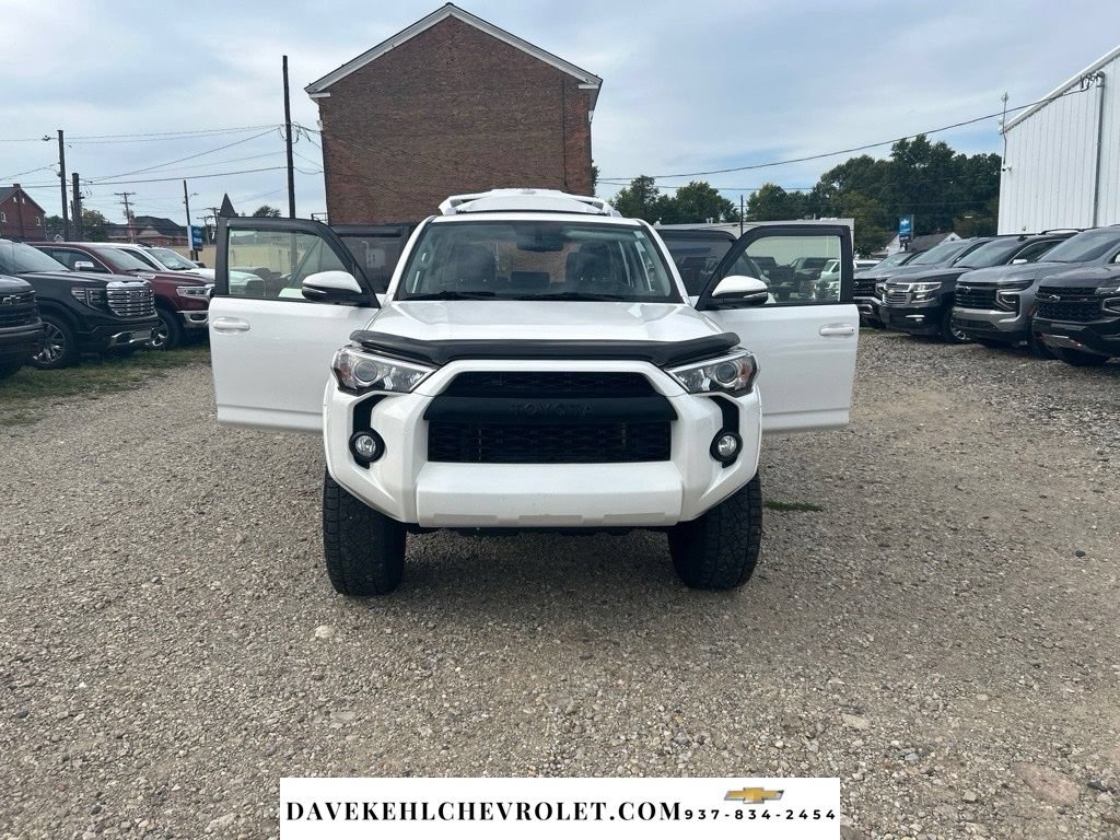 Used 2018 Toyota 4Runner SR5 Premium AWD/4WD image 31