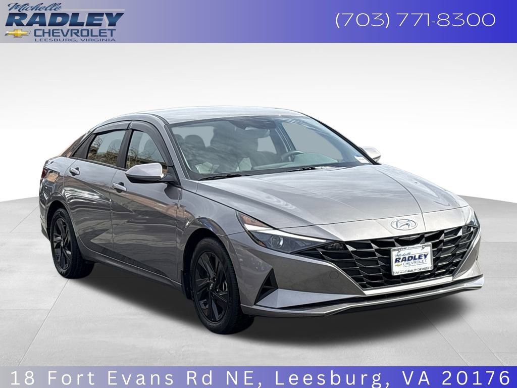 Used 2023 Hyundai Elantra Blue image 8