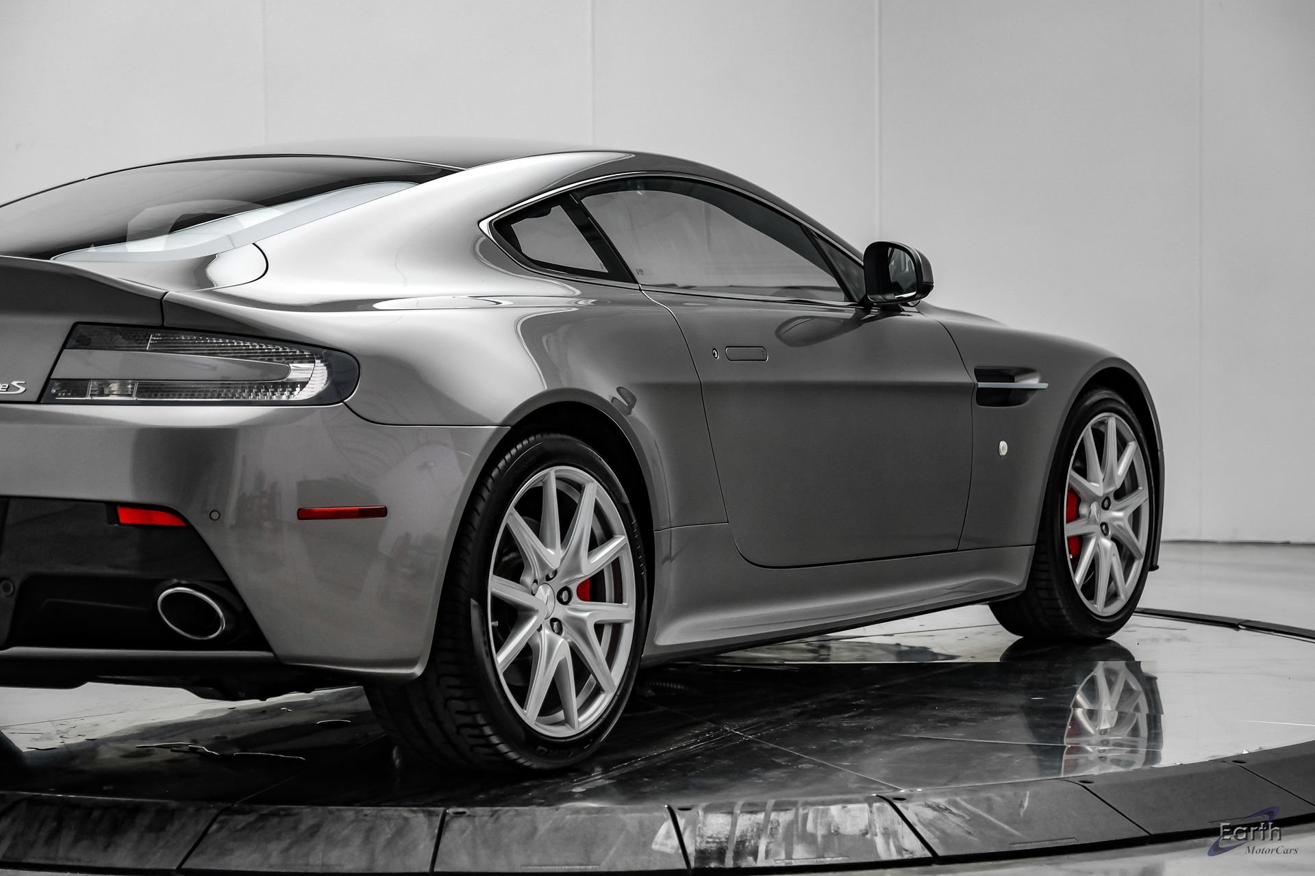 Used 2014 Aston Martin V8 Vantage S RWD image 19
