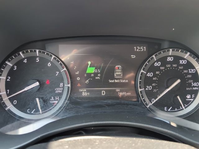 Used 2020 Toyota Highlander XLE image 11