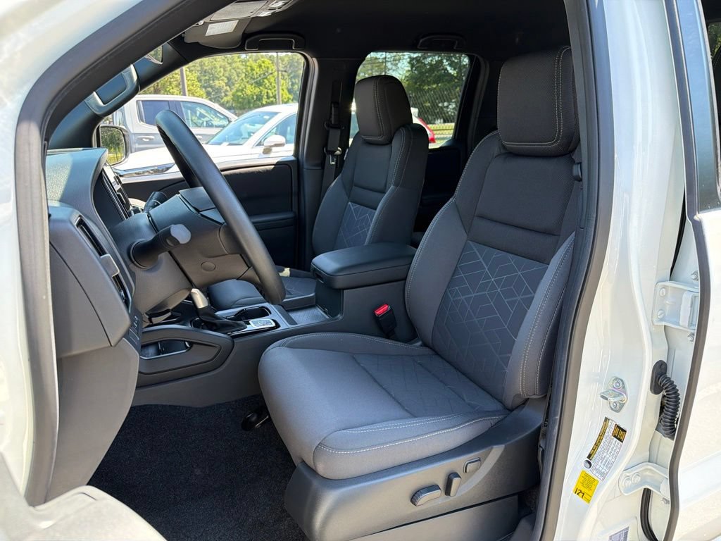 New 2026 Nissan Frontier SV w/ Tow Package AWD/4WD image 17