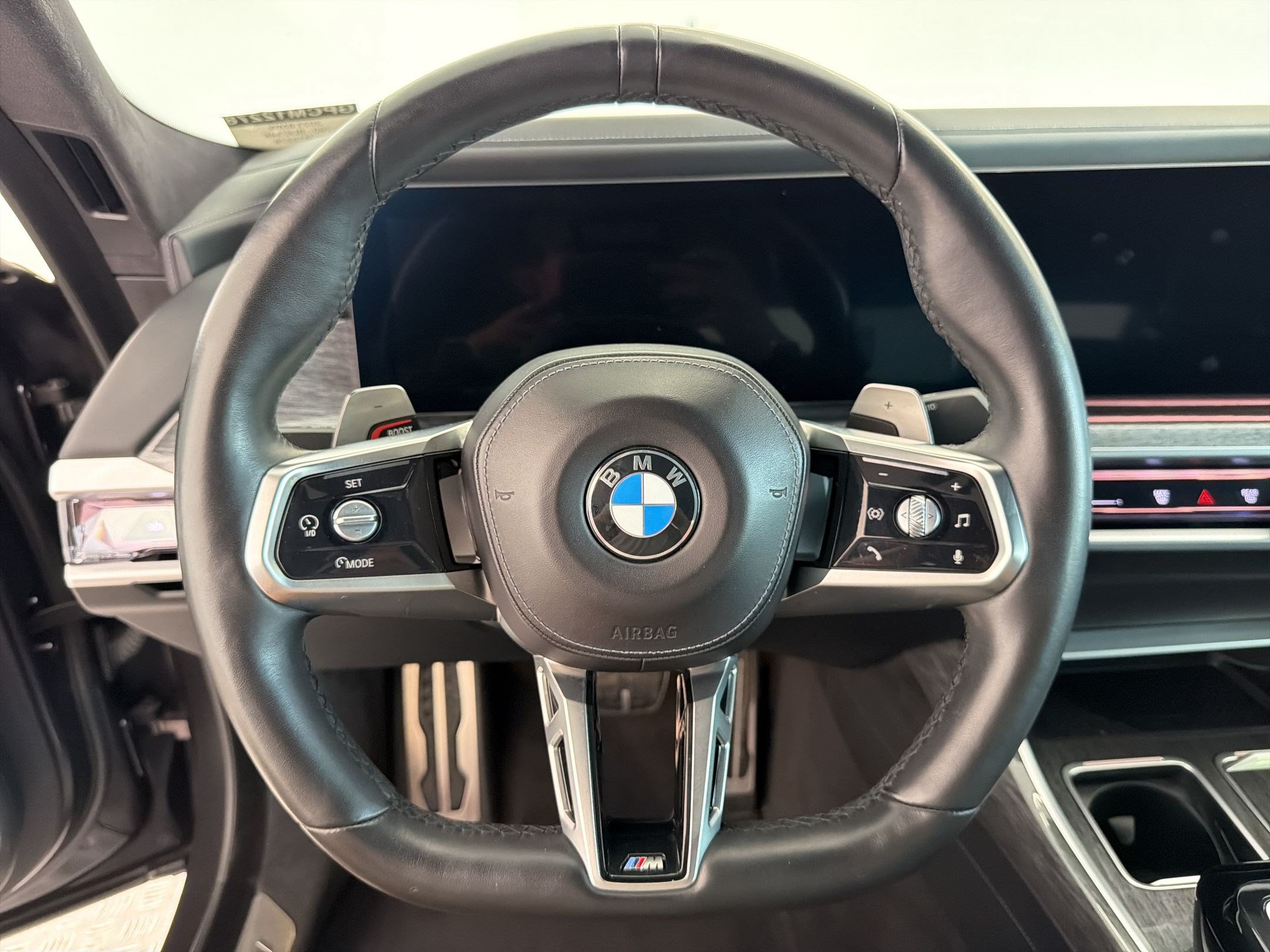 Used 2023 BMW 760i xDrive w/ Executive Package AWD/4WD image 18