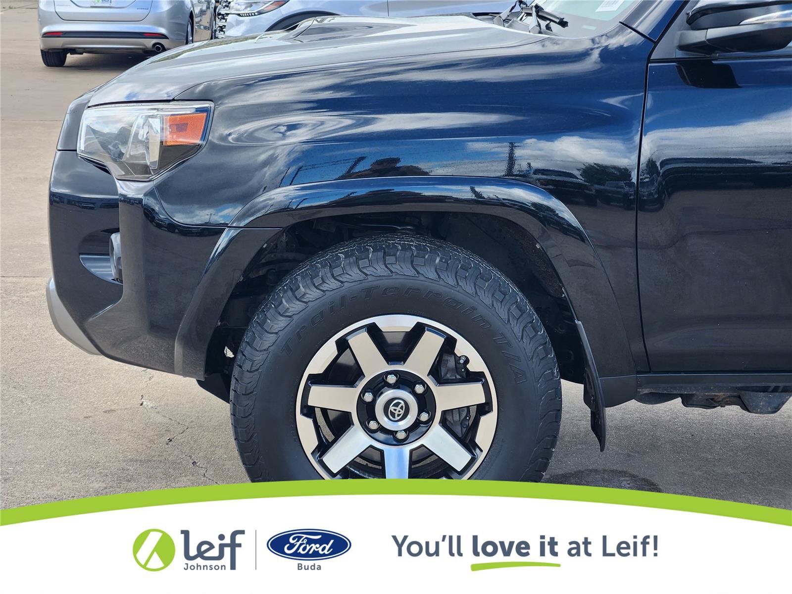 Used 2018 Toyota 4Runner TRD Off-Road Premium AWD/4WD image 6