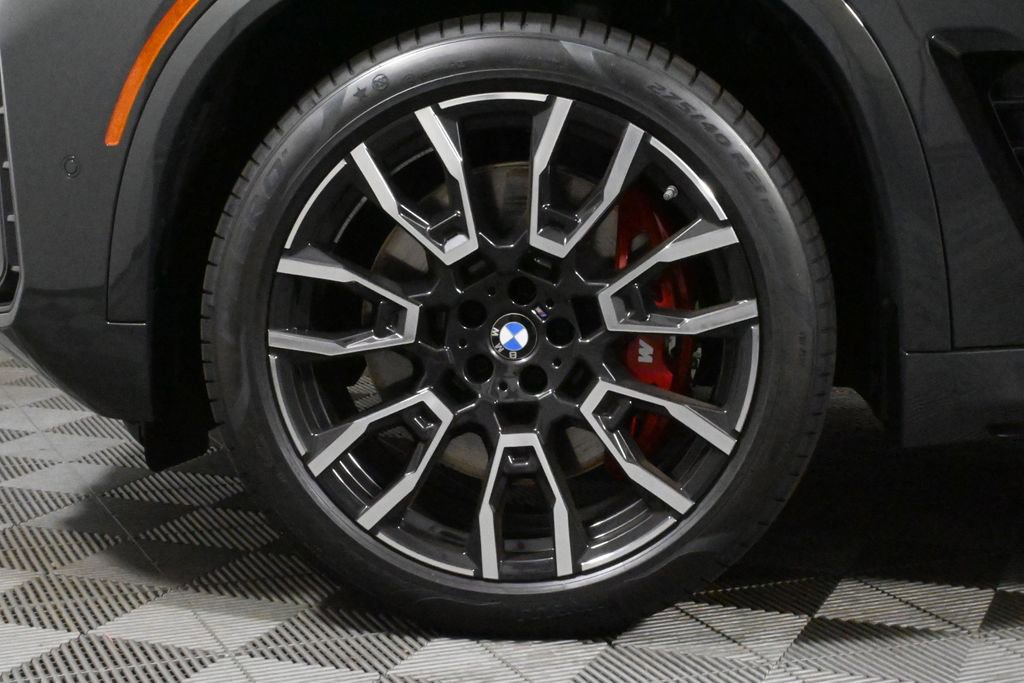 Used 2025 BMW X5 M60i w/ Executive Package image 12