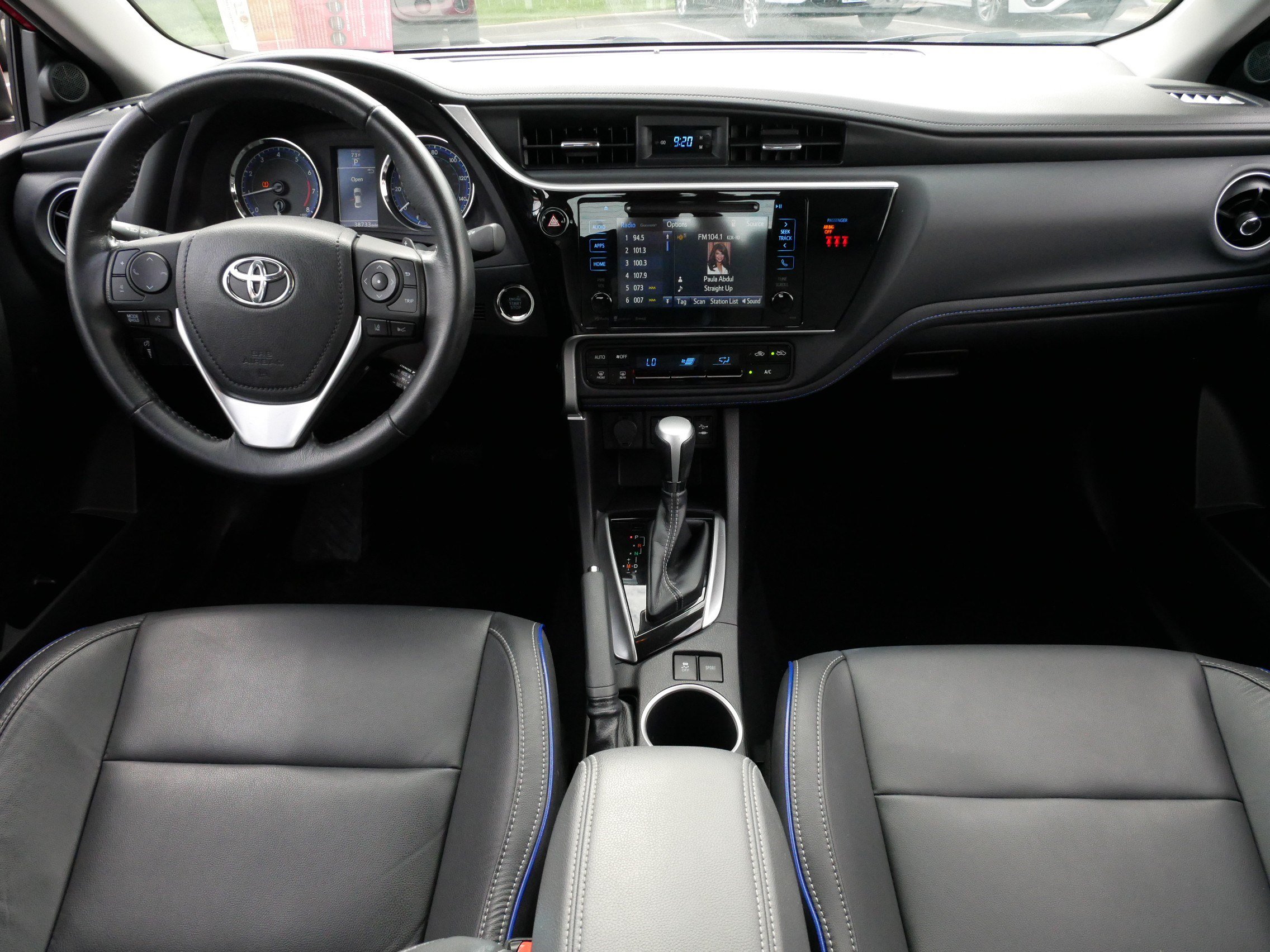Certified 2019 Toyota Corolla XSE FWD image 10