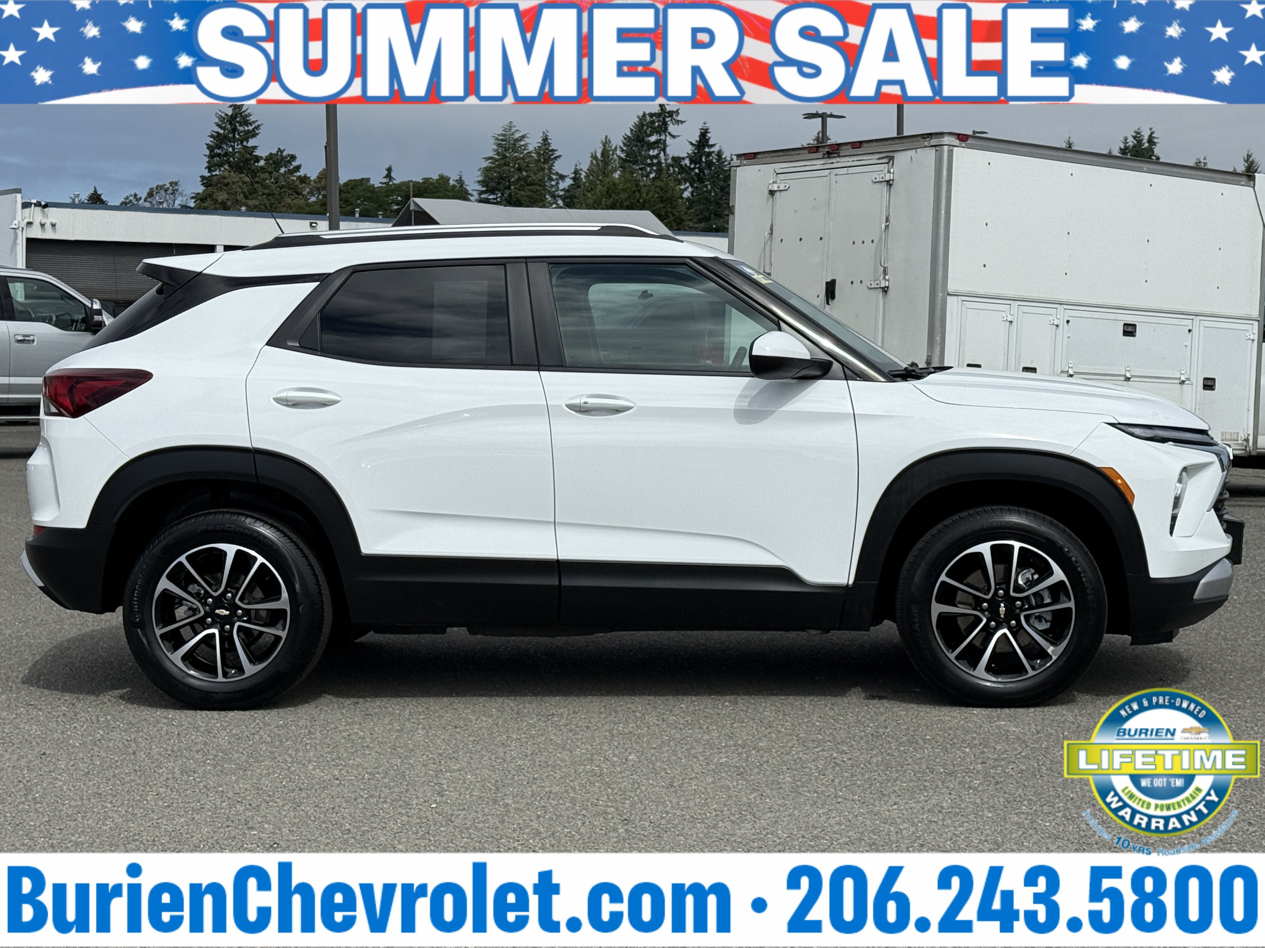 Used 2025 Chevrolet TrailBlazer LT AWD/4WD image 6
